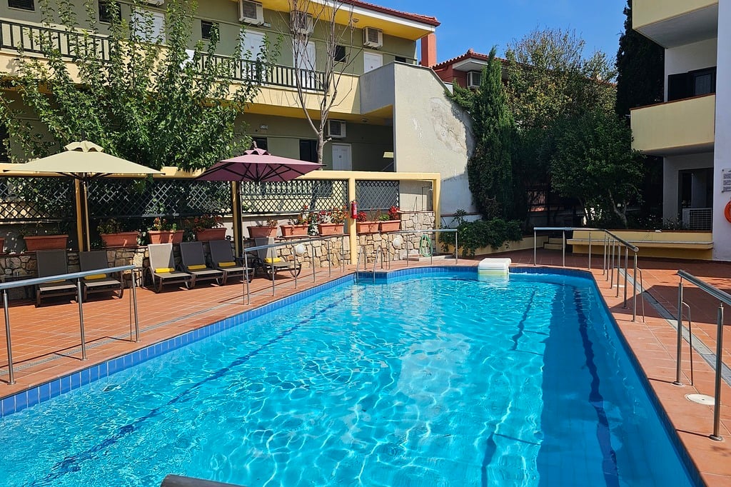 Afitos Five Guests Apartment